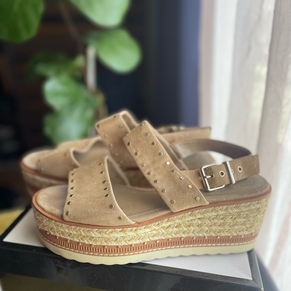 Women's Tan Platform Sandals
